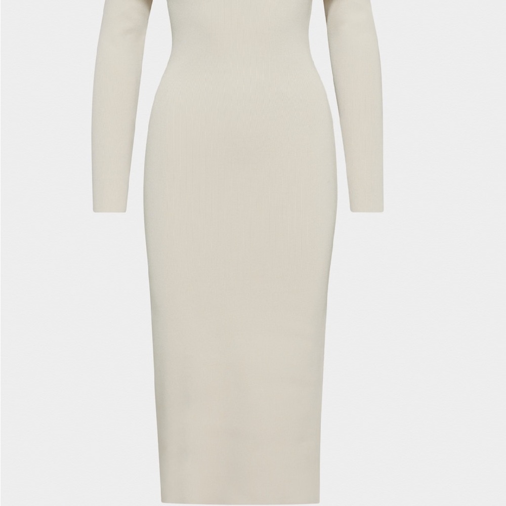 Aritzia Sculpt Knit Section Dress
Off-the-shoulder knit midi dress